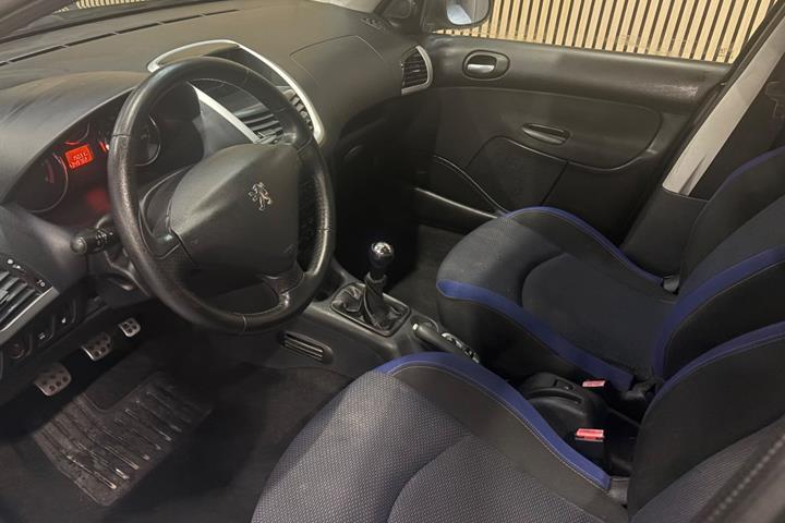undefined Peugeot 206+ fra 2012