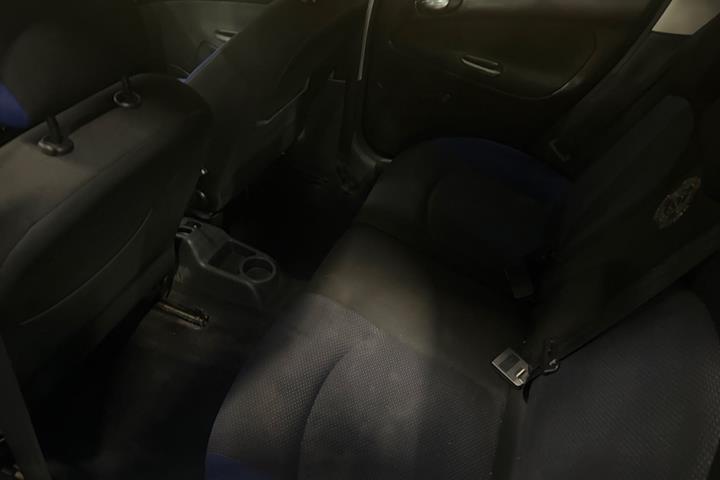 undefined Peugeot 206+ fra 2012