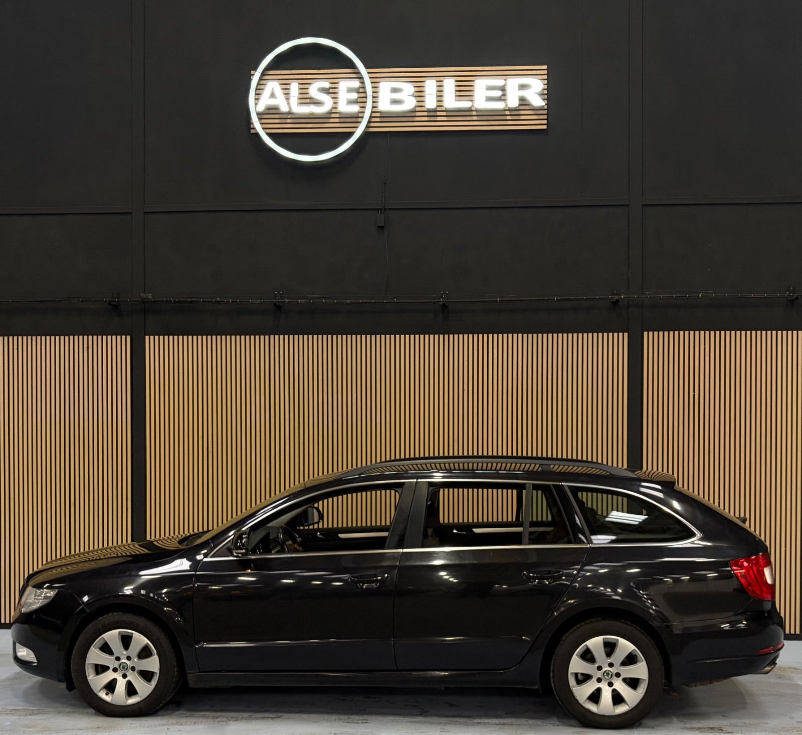 undefined Skoda Superb fra 2013