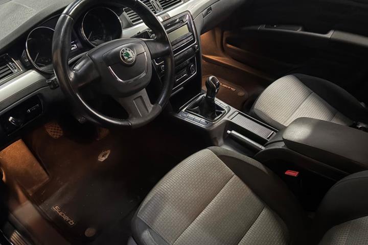 undefined Skoda Superb fra 2013