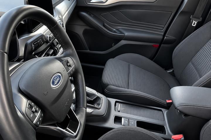 Blå Ford Focus fra 2018