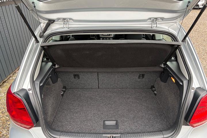 Sølv VW Polo fra 2016