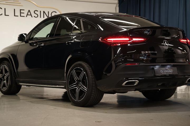 Sort Mercedes GLE350 de fra 2024