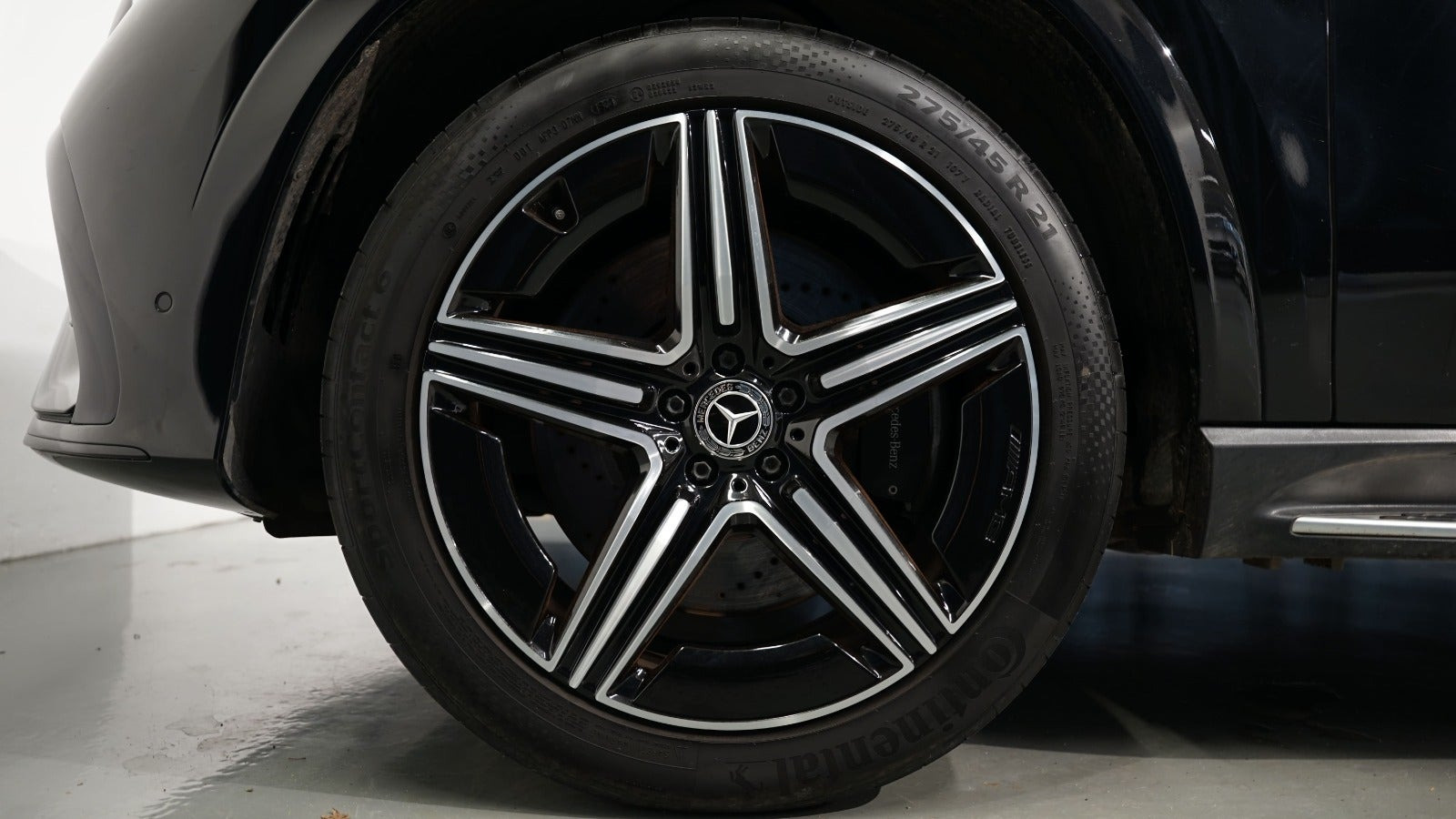 Sort Mercedes GLE350 de fra 2024