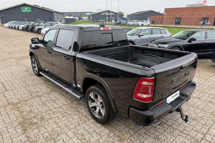 Sort Dodge RAM 1500 fra 2022