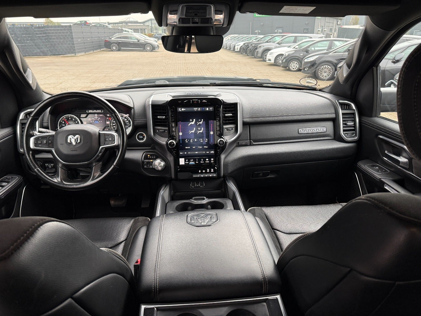 Sort Dodge RAM 1500 fra 2022