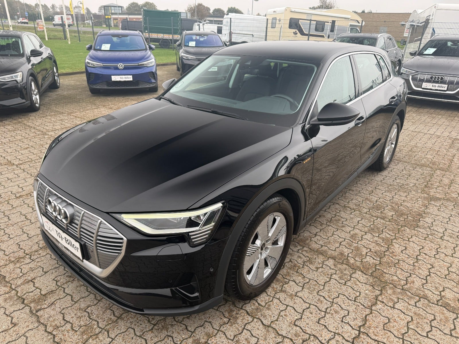 Sort Audi e-tron fra 2022