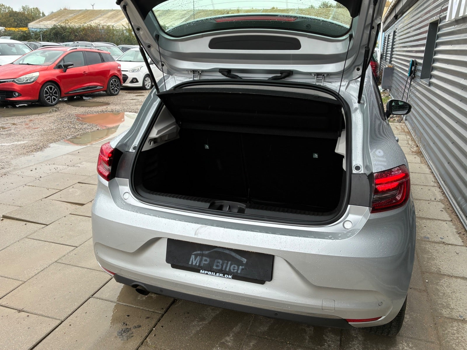 Sølv Renault Clio V fra 2020