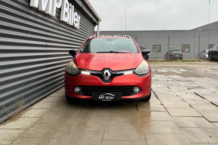 Orange Renault Clio IV fra 2014