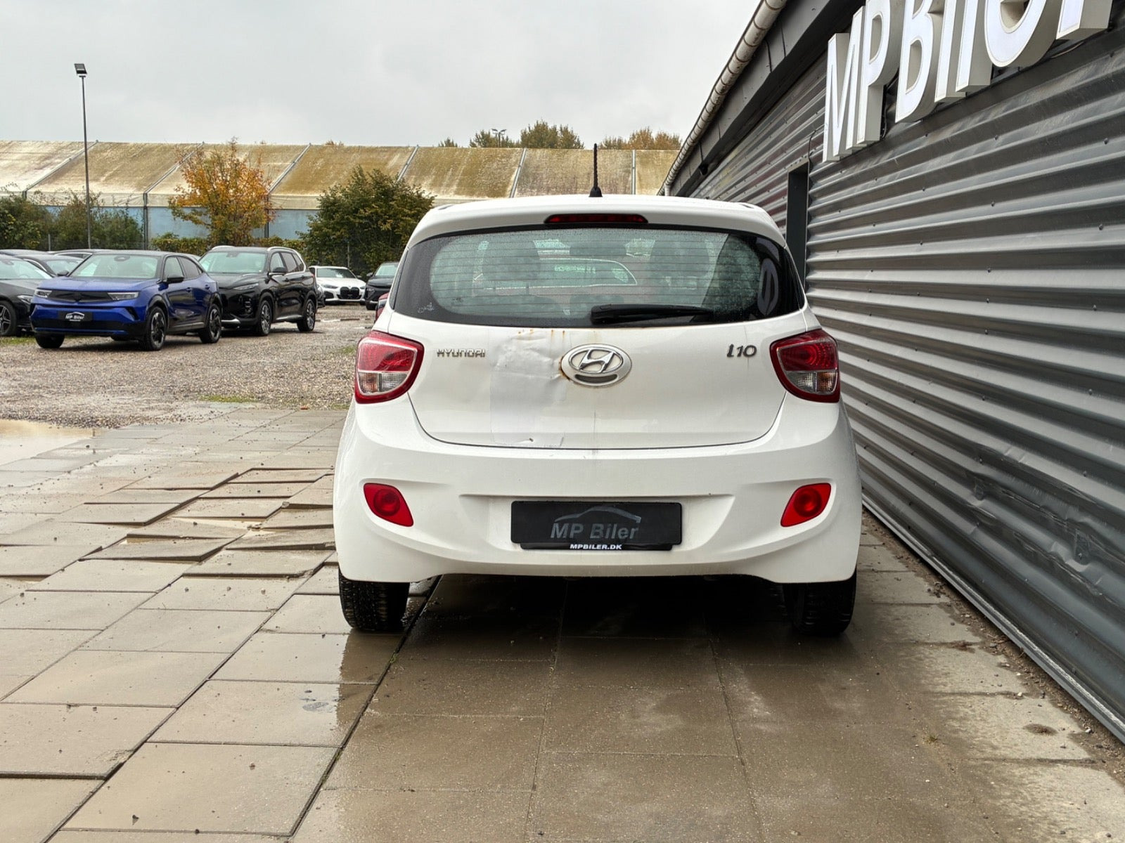 Hvid Hyundai i10 fra 2014