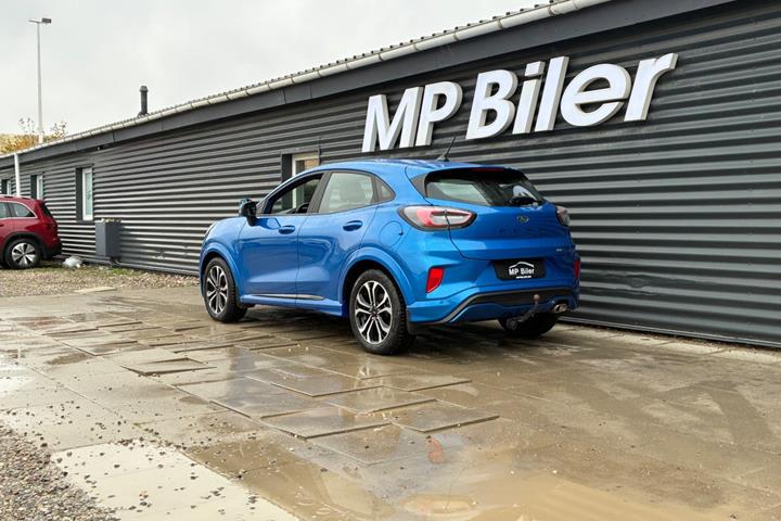 Blå Ford Puma fra 2020