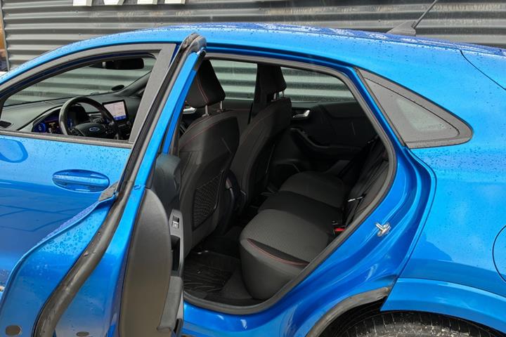 Blå Ford Puma fra 2020