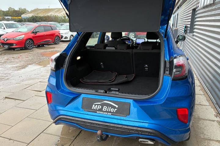 Blå Ford Puma fra 2020
