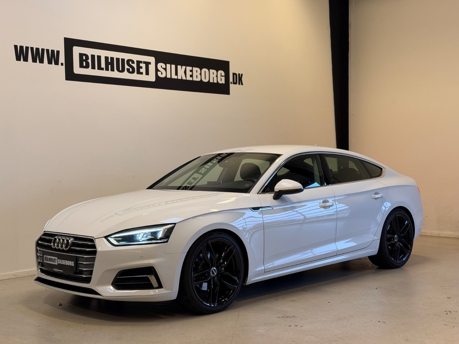 Hvid Audi A5 fra 2018