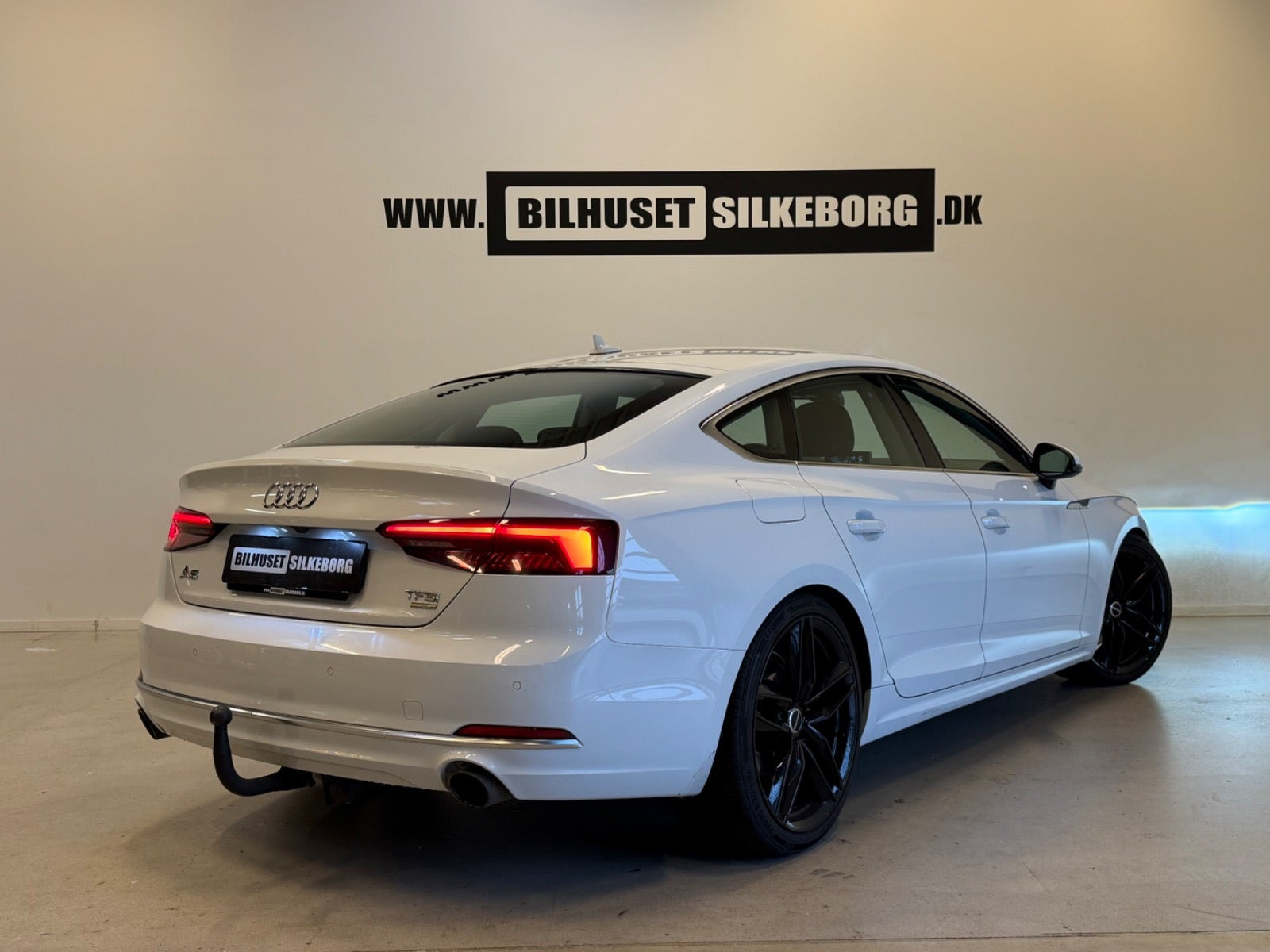 Hvid Audi A5 fra 2018