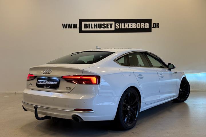 Hvid Audi A5 fra 2018