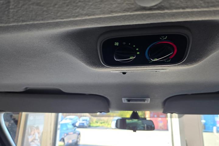 undefined Ford Transit 300S Kombi fra 2007