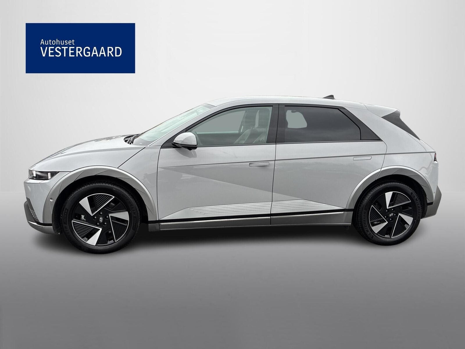Grå Hyundai Ioniq 5 fra 2026