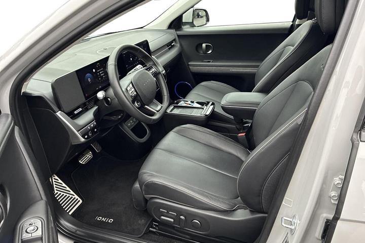 Grå Hyundai Ioniq 5 fra 2026