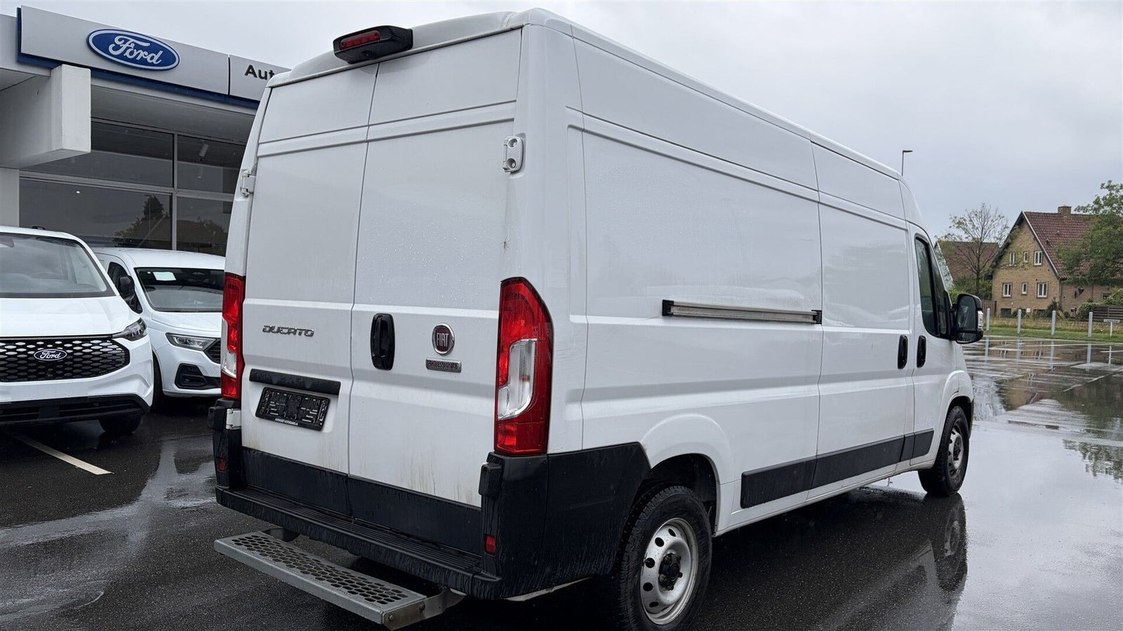 Beige Fiat Ducato 35 fra 2023