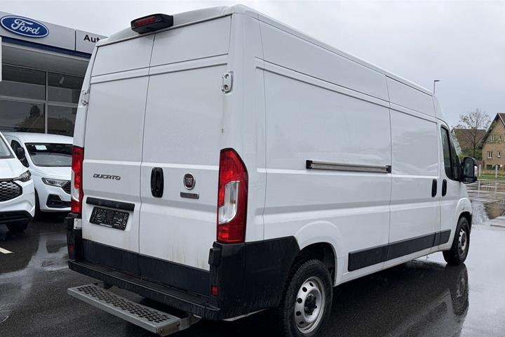 Beige Fiat Ducato 35 fra 2023