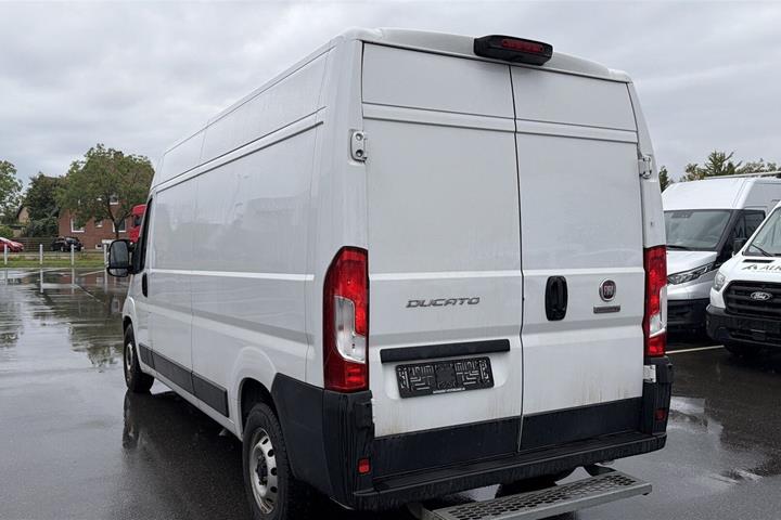 Beige Fiat Ducato 35 fra 2023