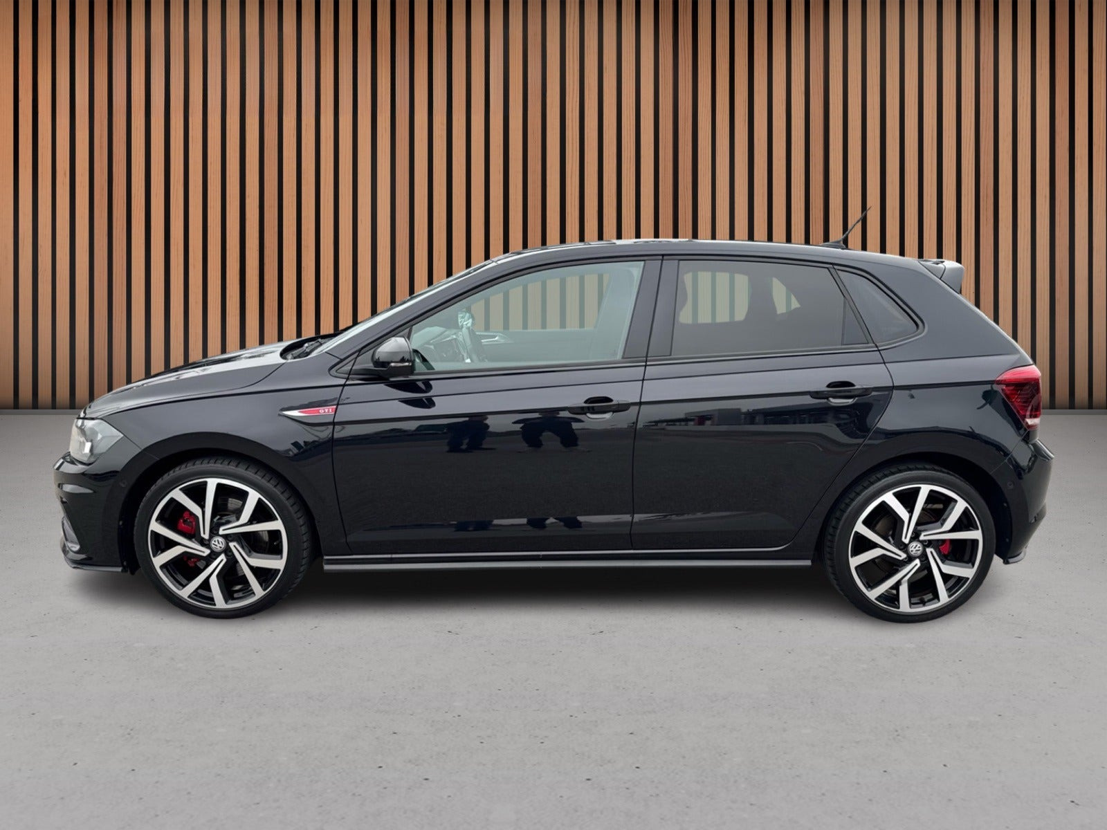 Sort VW Polo fra 2019
