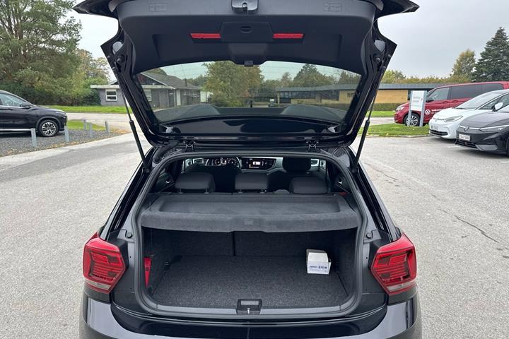 Sort VW Polo fra 2019