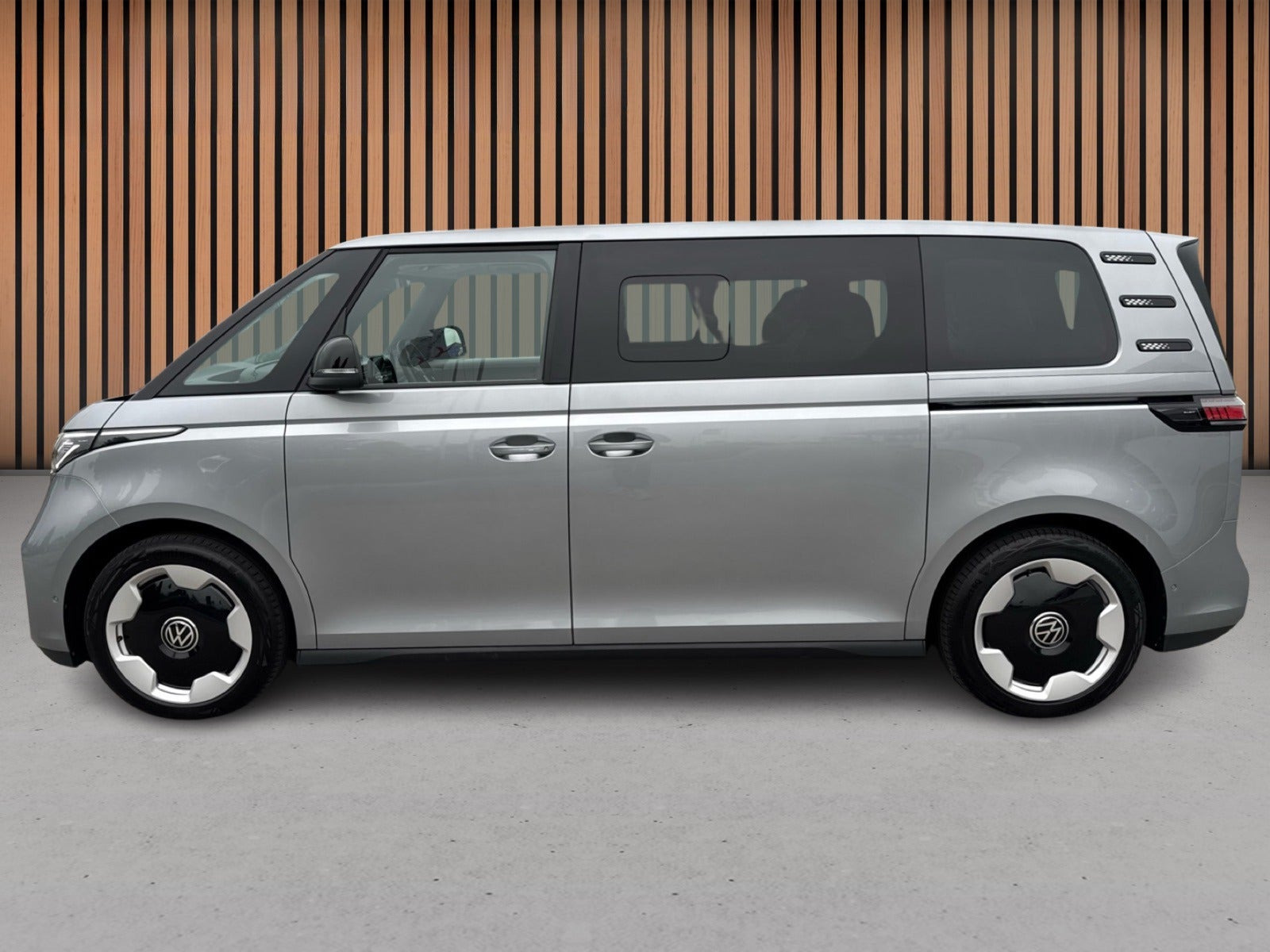 Sølv VW ID.Buzz fra 2025
