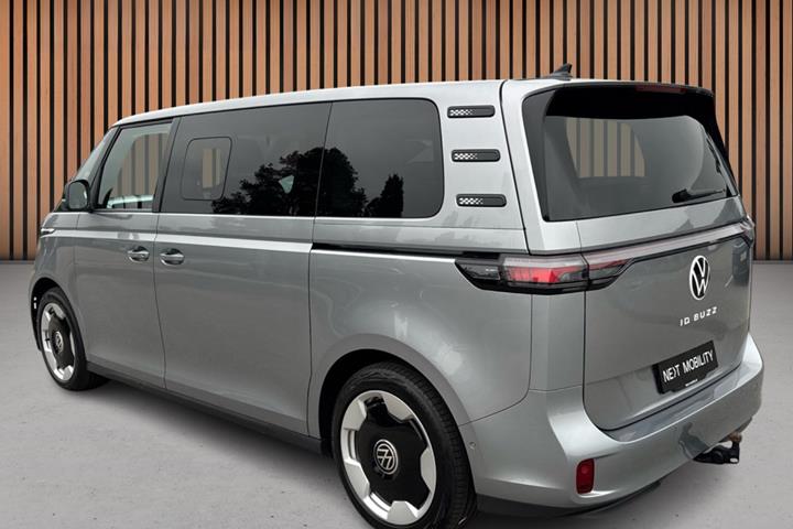Sølv VW ID.Buzz fra 2025