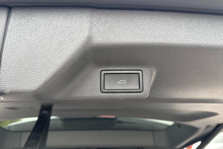 Sølv VW ID.Buzz fra 2025