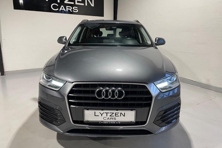 Grå Audi Q3 fra 2018