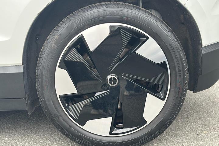 undefined Volvo EX30 fra 2024