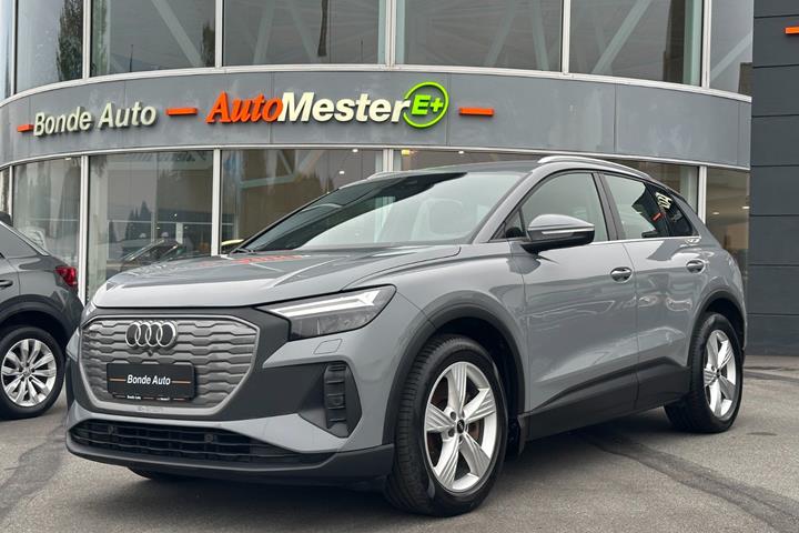 Grå Audi Q4 e-tron fra 2022