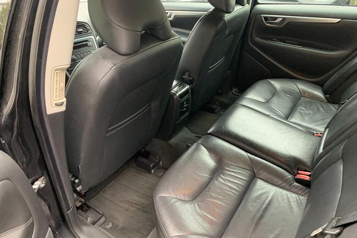 Sort Volvo V70 fra 2006