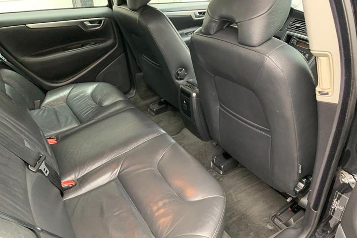 Sort Volvo V70 fra 2006