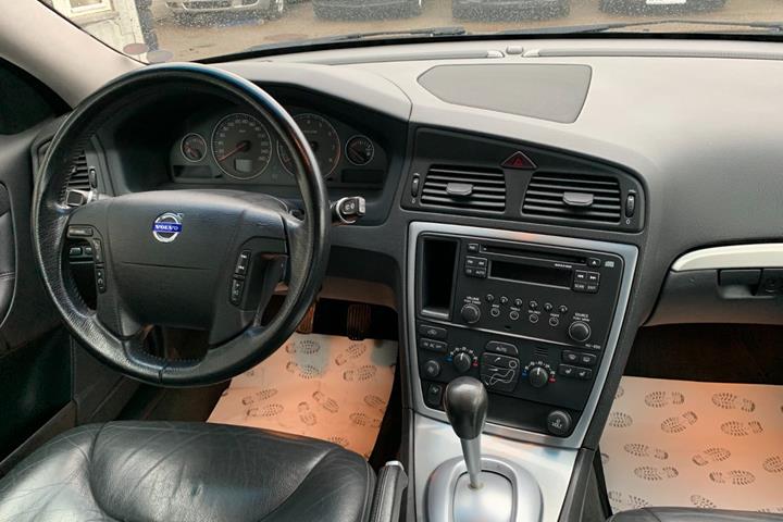 Sort Volvo V70 fra 2006