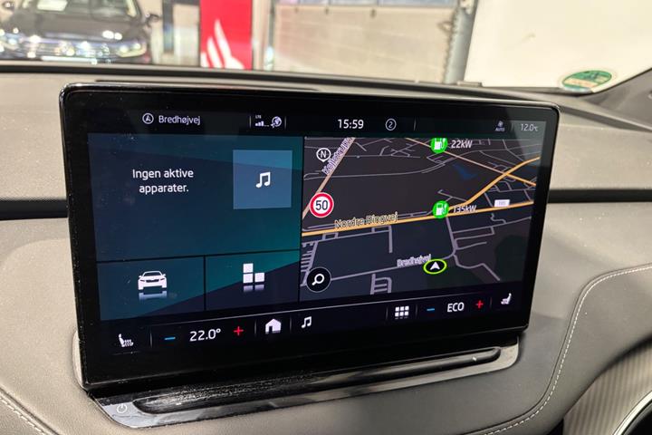 Grå Skoda Enyaq fra 2023