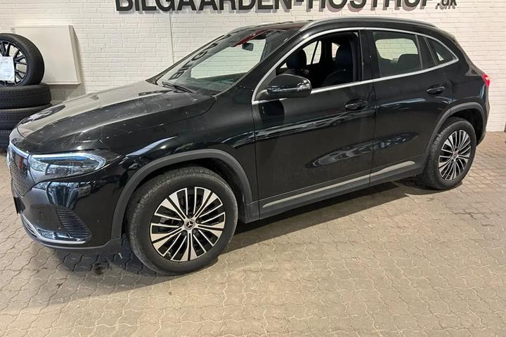Sort Mercedes EQA250+ fra 2024