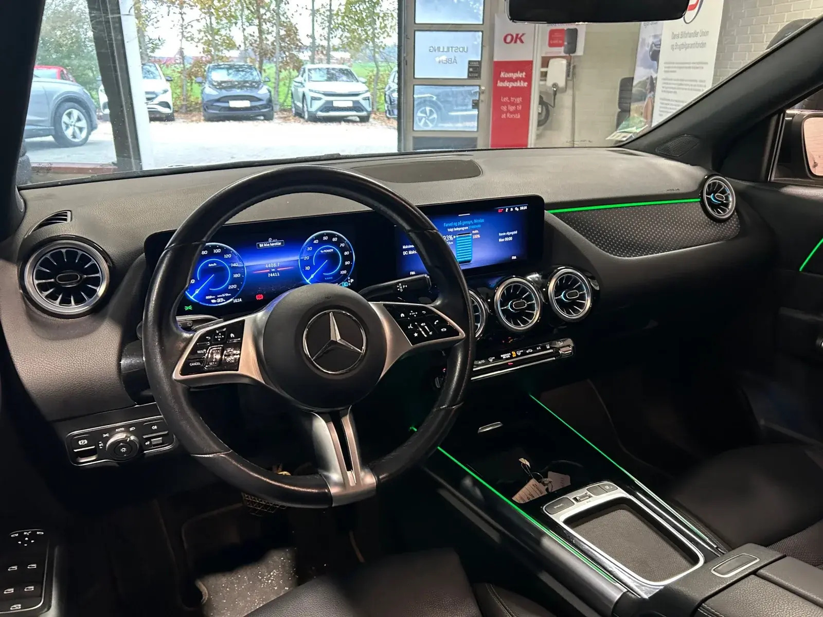 Sort Mercedes EQA250+ fra 2024