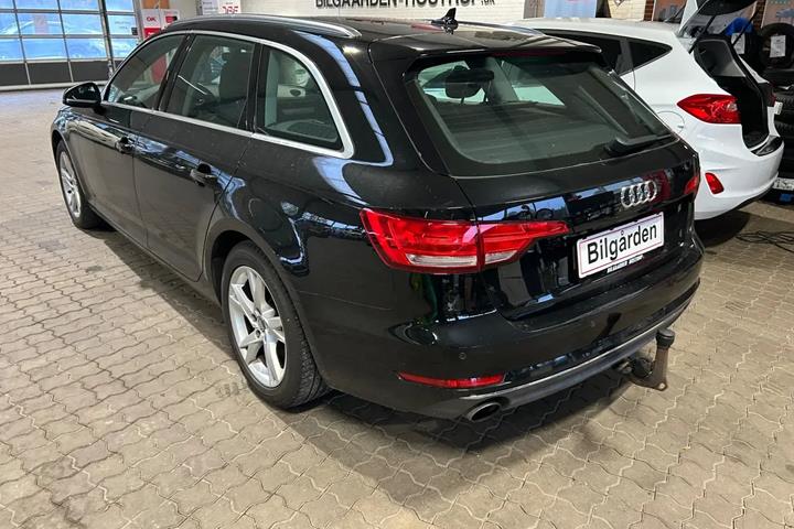 Sort Audi A4 fra 2017