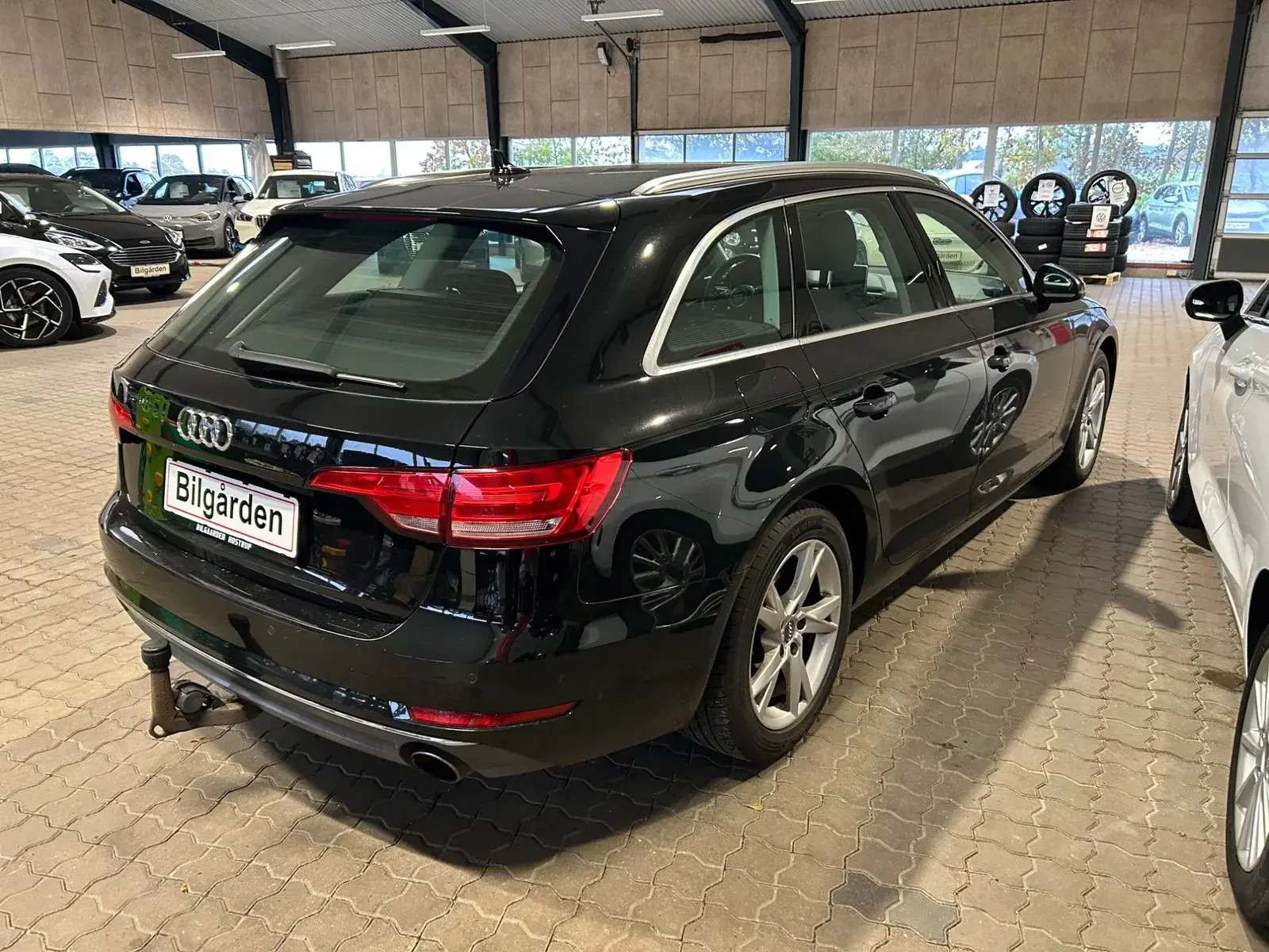 Sort Audi A4 fra 2017