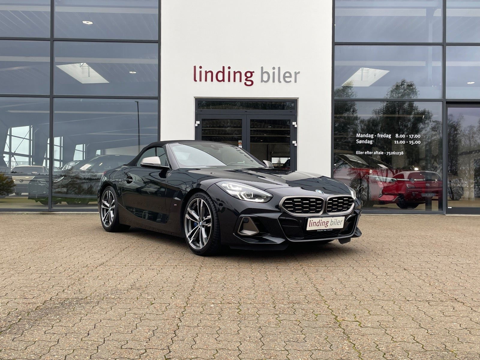 Sort BMW Z4 fra 2023