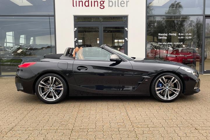 Sort BMW Z4 fra 2023