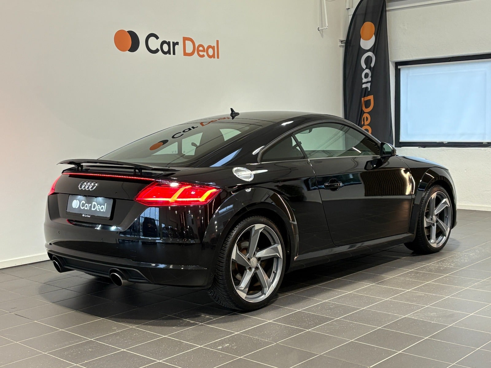 Sort Audi TT fra 2017