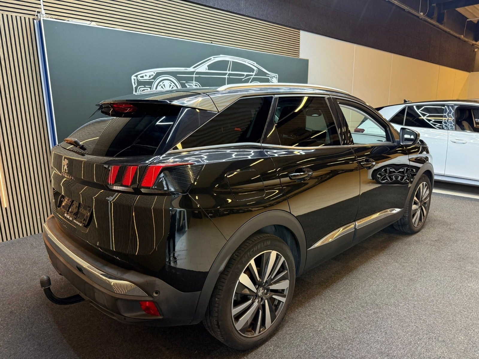 Sort Peugeot 3008 fra 2017