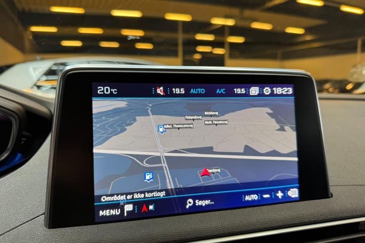Sort Peugeot 3008 fra 2017