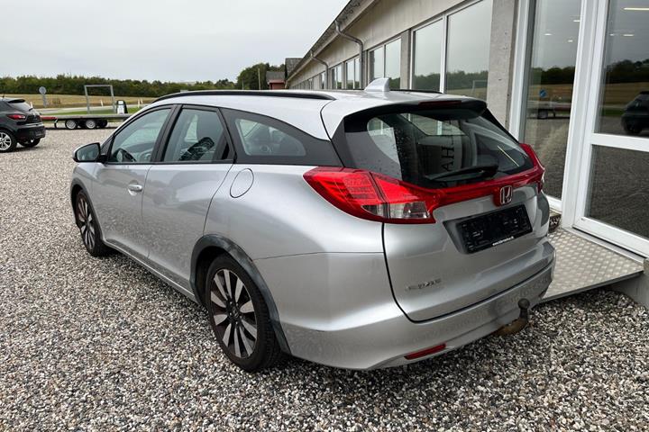 Sølv Honda Civic fra 2015