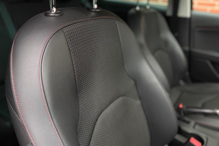 Beige Seat Leon fra 2016