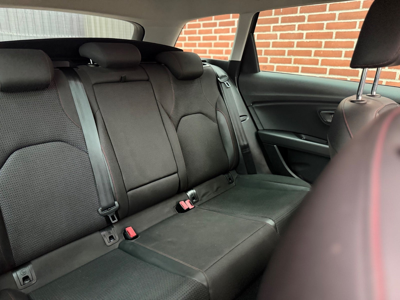 Beige Seat Leon fra 2016